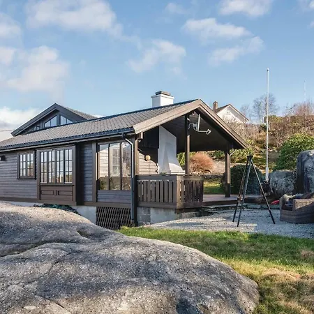 3 Bedroom Cozy In